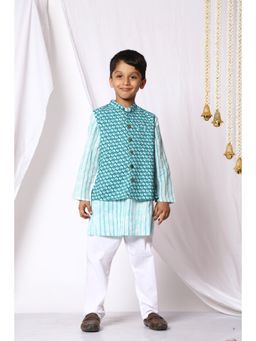 Ka-mee - Cotton Woven Kurta and Pyjama With Jacket - Green