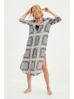 Trendyol - Mono Print Loose Shirt Kaftan Dress