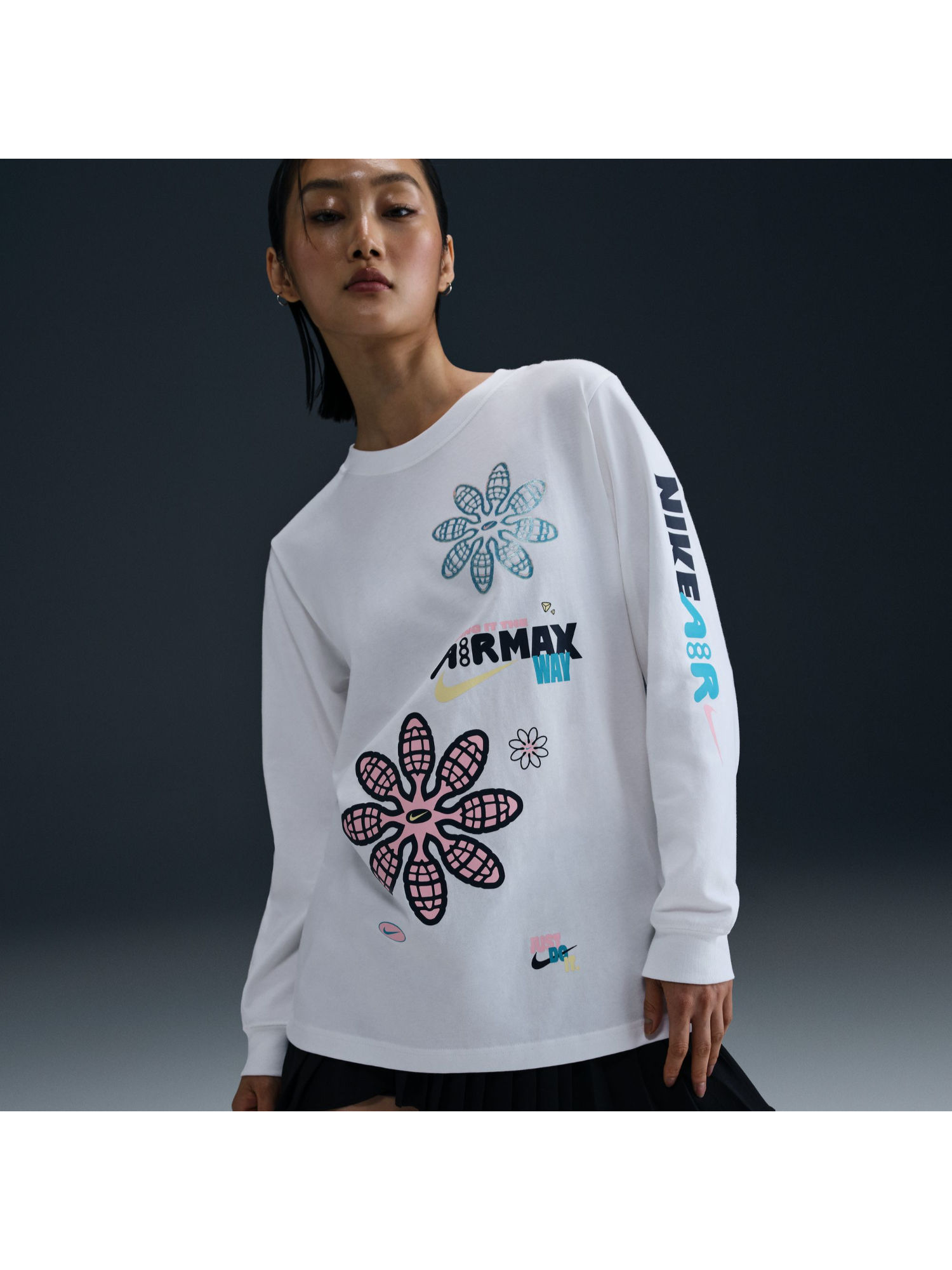 nike loose long sleeve shirt