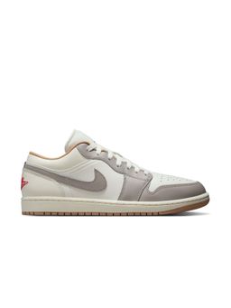 Nike - Men Air Jordan 1 Low Sneakers