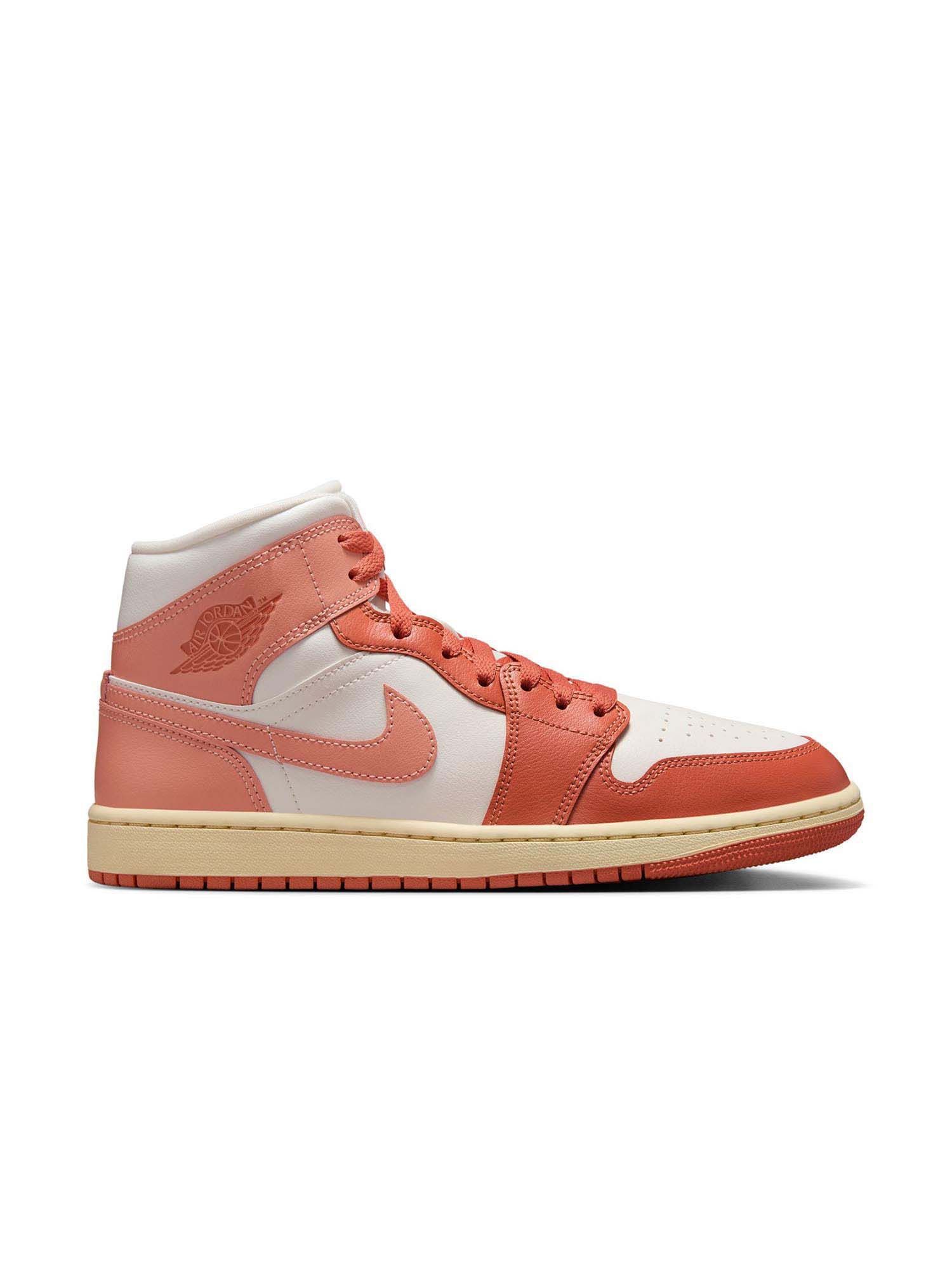 Nike Air Jordan 1 バロンズUS 9.5 Buy Nike Women Air Jordan 1 Mid Sneakers Online | Footlocker India
