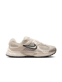 Nike - Women V5 RNR Sneakers