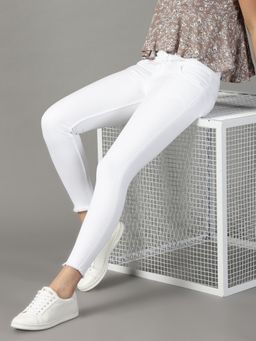 SHOWOFF - Women's Stretchable Clean Look White Skinny Fit Jeans