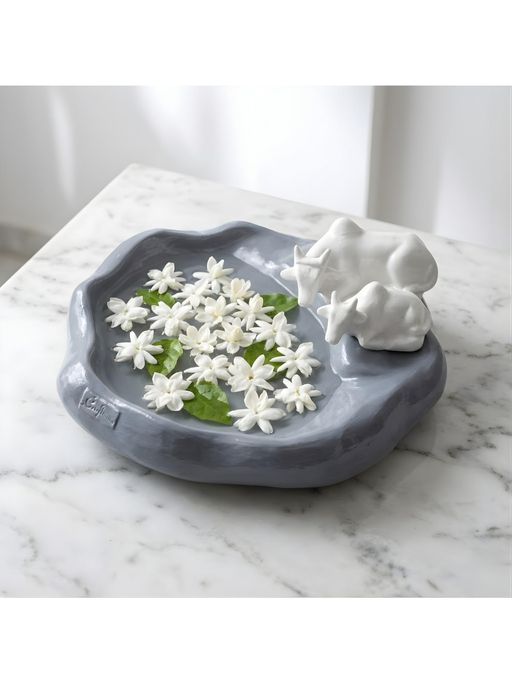eCraftIndia Pair of Cow Statue Urli Bowl Tv Unit Showpiece for Good Luck