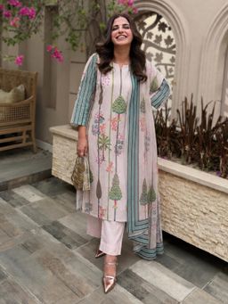 Gahan - Womens Green Viscose Rayon Floral Straight Kurta with Pant & Dupatta