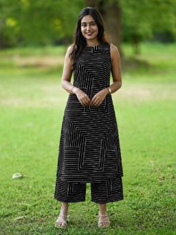 Gahan - Womens Black Viscose Printed Straight Kurta with Palazzo