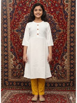 Aarika - White Solid Cotton Blend Kurta