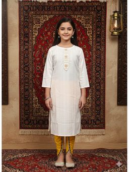Aarika - White Embroidery Cotton Blend Kurta