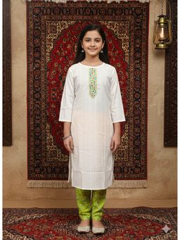Aarika - White Embroidery Cotton Blend Kurta