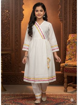 Aarika - White Lace Work Cotton Blend Kurta with Salwar