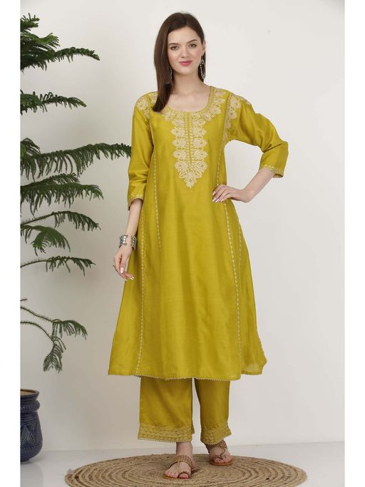 Kaanchie Nanggia Pure Silk Green Embroidery Kurta Pant (Set of 2)