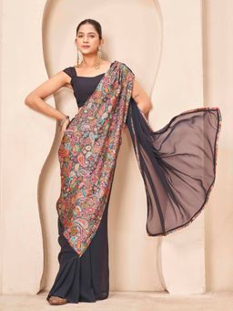 Tikhi Imli - Women Grey Georgette Printed Saree with Unstitched Blouse Piece