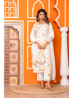 Yuvrani Jaipur - Ivory Embroidered Kurta with Pant, Dupatta and Potli