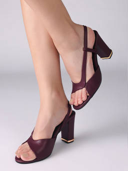RSVP by Nykaa Fashion - Women Burgundy Round Toe Metallic Accent Block Heel Sandals