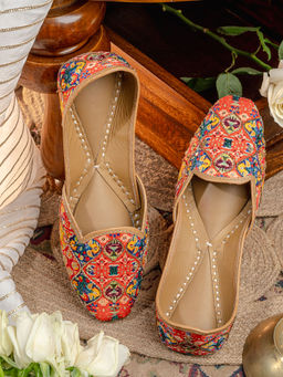 NR by Nidhi Rathi - Women Red Highlight Work Leather Ethnic Juttis