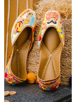 NR by Nidhi Rathi - Women Off White Textured with Embroidered Juttis