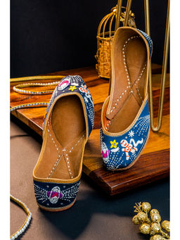 NR by Nidhi Rathi - Embellished Square Toe Ethnic Navy Blue Juttis