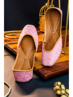 NR by Nidhi Rathi - Embellished Square Toe Ethnic Pink Juttis