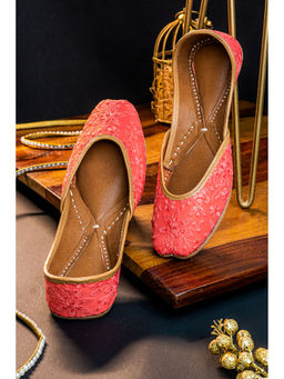 NR by Nidhi Rathi - Embellished Square Toe Ethnic Red Juttis