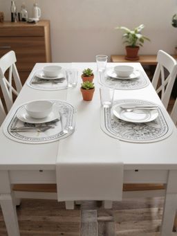 YELONA - Off White Oval Tulip Charm PU Leather Table Mats (Pack of 4) (4 Seater)