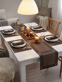 YELONA - Chocolate Brown Heat Resistant Vinyl Table Mats & Runner Set (4 Seater)