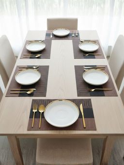 YELONA - Brown Heat Resistant PVC Dining Table Mats (Pack of 6) (6 Seater)