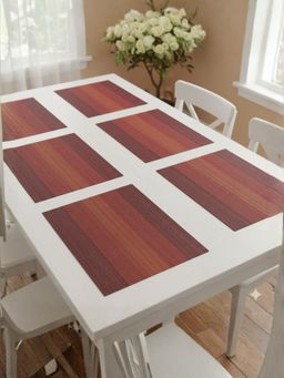 YELONA - Maroon Heat Resistant PVC Dining Table Mats (Pack of 6) (6 Seater)