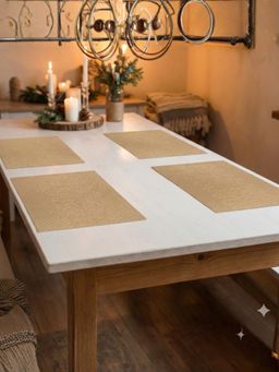 YELONA - Gold Heat Resistant PVC Dining Table Mats (Pack of 4) (4 Seater)