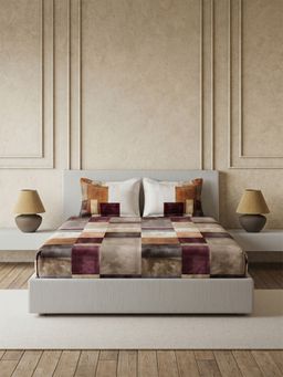 Ddecor Live Beautiful - Pure Cotton 145Tc Geometric Wine Bedsheet with 2 Pillow Covers (King)