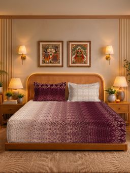 Urban Space - Sun & Sand Wine 200 Tc Cotton Bedsheet with 2 Pillow Covers
