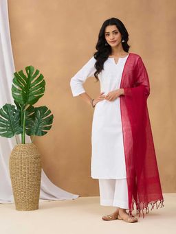 Fabindia - Maroon Cotton Self Design Dupatta