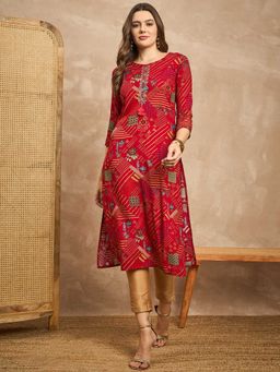 CHETI - Women Straight Printed Kurta