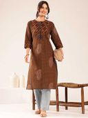 Brown color option, Currently selected