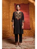 Black color option, Sold out, Currently selected