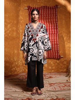 Shivani Bhargava - Black Cotton Printed Full Sleeves Kurta with Pant (Set of 2)