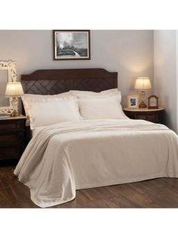 Maspar - Vintage Nostalgic Attire Flip Flop Polyester Self Texture Off White Double Bed Cover