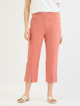 ELLE - Women Pink Solid Mid-Rise Regular Fit Cropped Capris