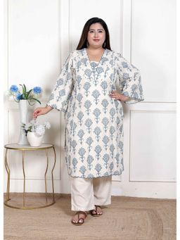 Doriyaan - Women Plus Size Off White Floral Printed Cotton Flex Kurta with Pant