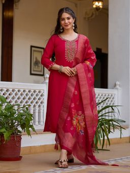MEENA BAZAAR - Floral Embroidered Pink Kurta with Pant and Dupatta