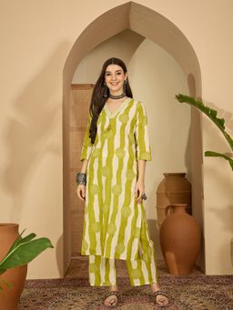 Vastramyaa - Women Olive Geometric Kurta with Palazzo