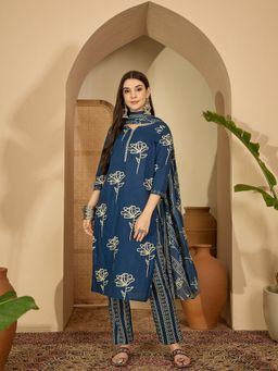 Vastramyaa - Women Teal Floral Kurta with Pant and Dupatta