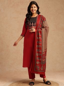 Vbuyz - Women Maroon Solid Straight Cotton Stitched Kurta And Pant With Dupatta