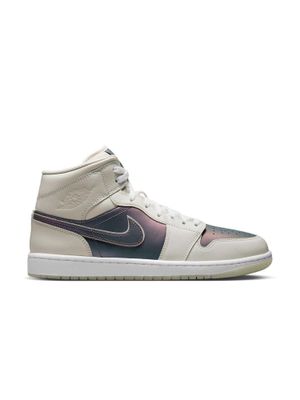 Buy Nike Men AIR JORDAN 1 MID SE Sneakers Online | Footlocker India
