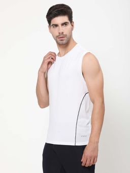 Dida - Men White Round Neck Regular Fit T-Shirt