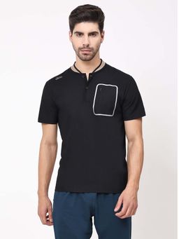 Dida - Men Black High Neck Regular Fit T-Shirt
