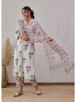 Tara-C-Tara - White Hand Block Printed Kurta Set with Doriya Dupatta