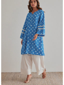 Tara-C-Tara - Women Blue Tie Dye Round Neck Kurta with Salwar