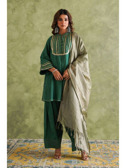 Tara-C-Tara - Emerald Green Viscose Silk Farshi Kurta and Salwar with Dupatta