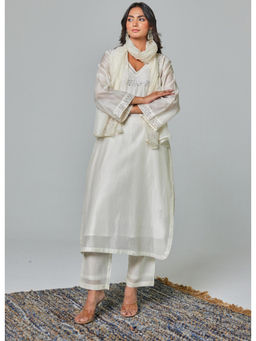 Tara-C-Tara - Timeless Allure Off White Chanderi with Silver Embroidery Kurta and Pant Dupatta