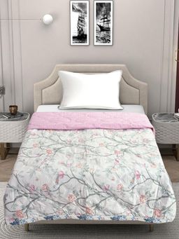 FABINALIV - White Floral Ultrasonic Quilted Reversible Ac Room Double Bed Comforter (Single)